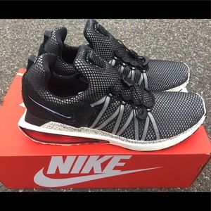 Nike Shox Gravity Multiple Sizes MSRP $150